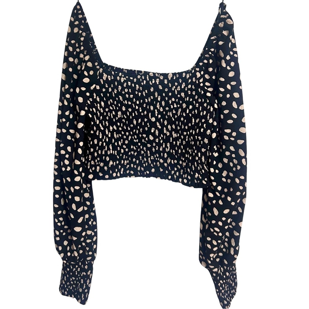 Francesca's Collections Navy and Cream Patterned Blouse